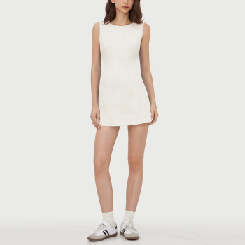 Round neck backless fitted sleeveless dress
